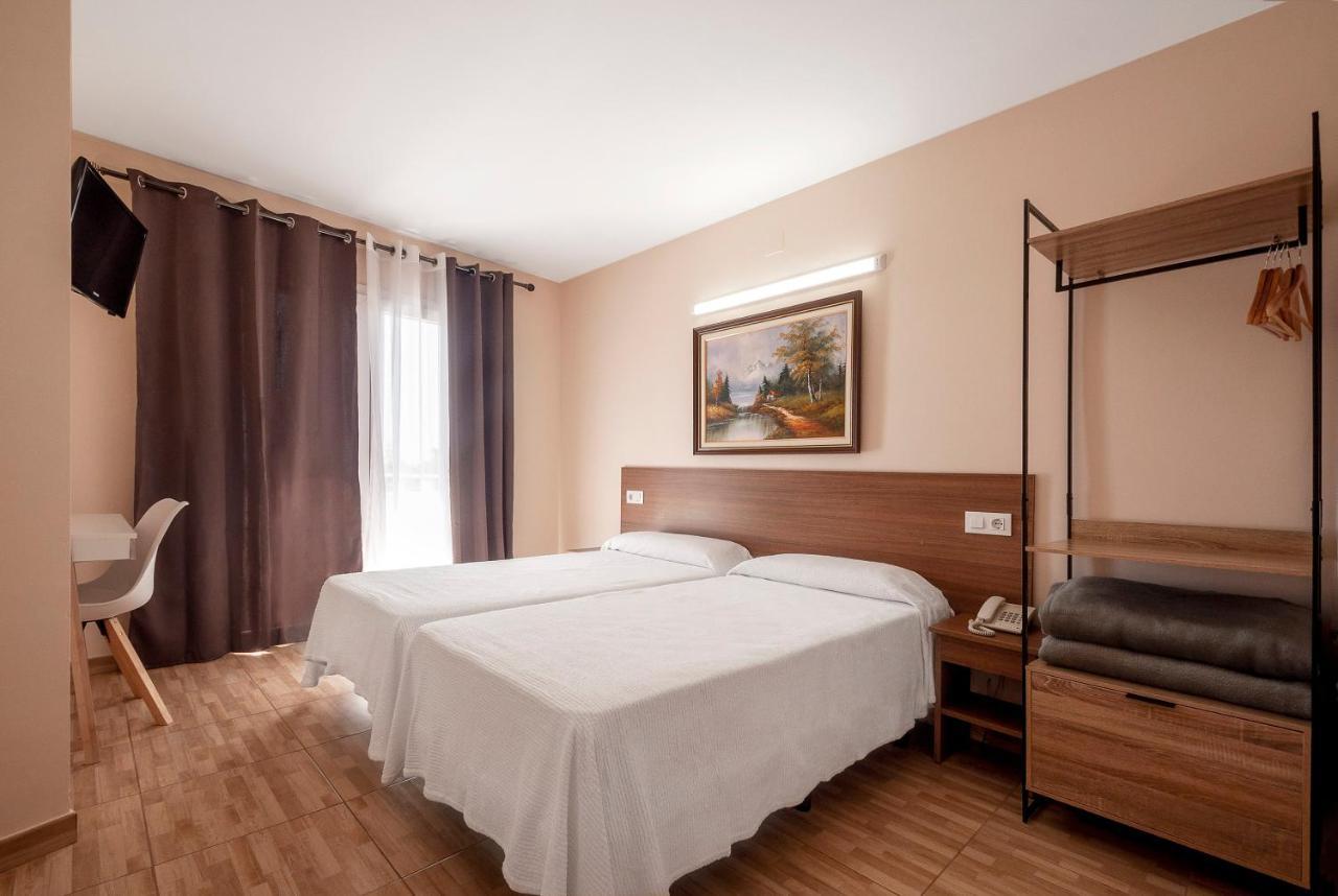 Hotel Silvia Empuriabrava Exteriör bild