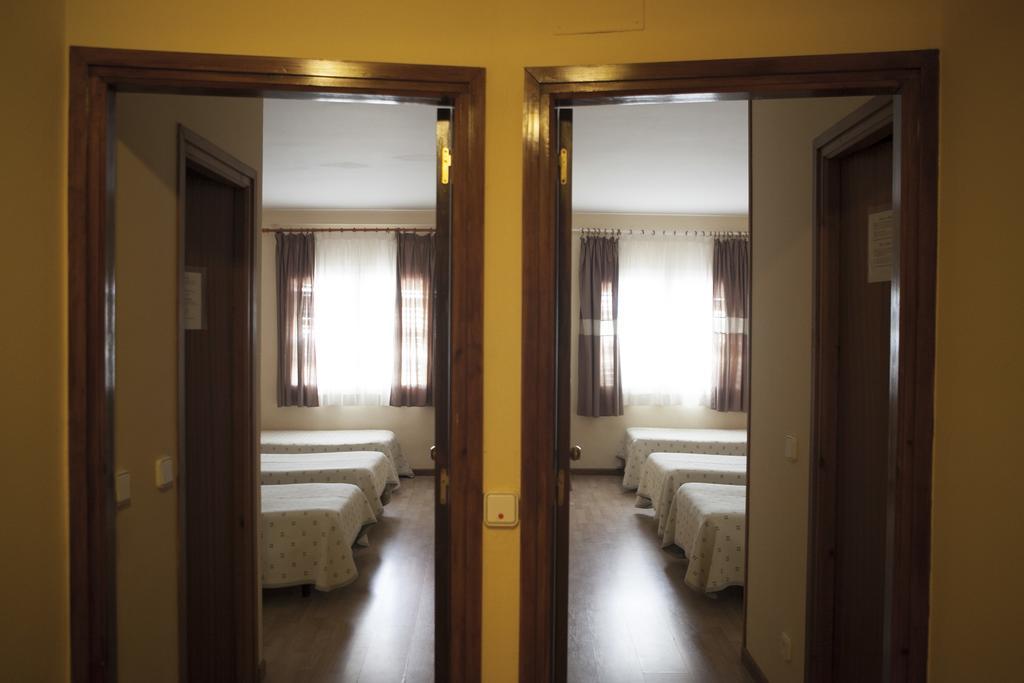 Hotel Silvia Empuriabrava Rum bild